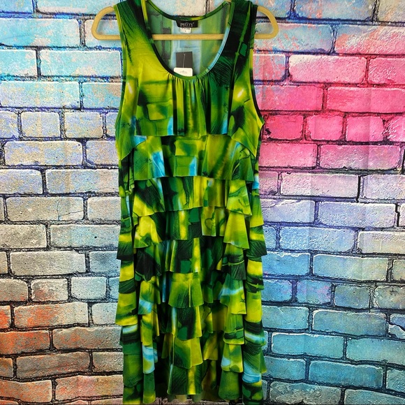 Summer dress - Picture 1 of 6